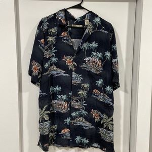 Hawaiian shirt. XLT.
